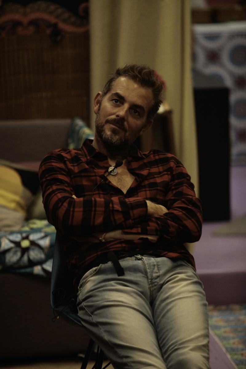 Grande Fratello Vip 2, Ilary Blasi bacia Daniele Bossari. GF VIP 2 NEWS FOTO
