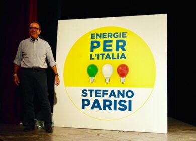 Parisi: disponibile a costruire nuovo soggetto comune