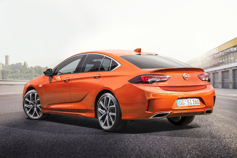 Nuova Opel Insignia GSi, prezzi da 43.550 euro Nuova Opel Insignia GSi, prezzi da 43.550 euro