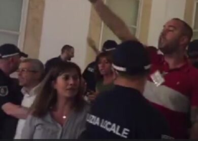 Sicurezza a Palazzo Marino: obbligatorio il pass