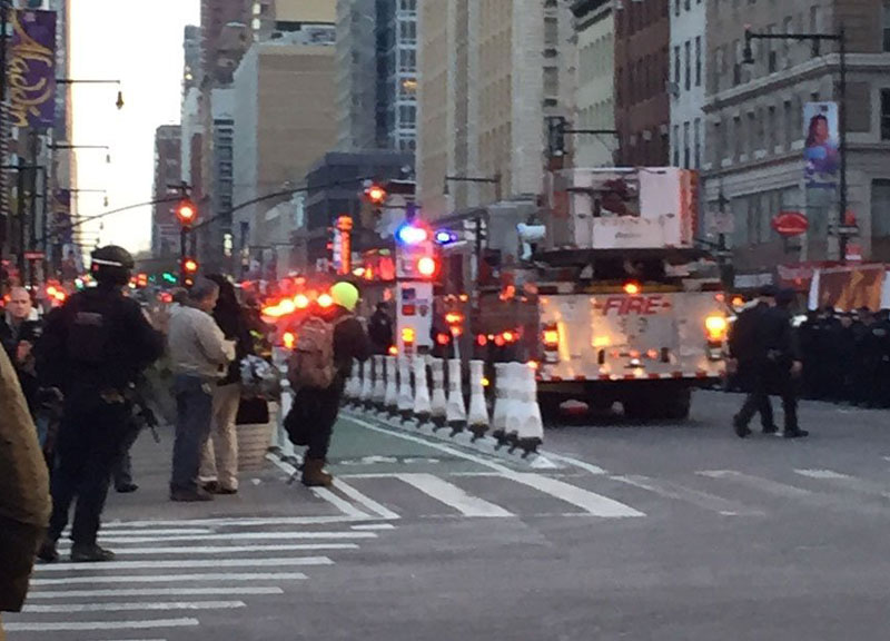 Attentato New York, bomba alla stazione dei bus: fermato 27enne del Bangladesh Attentato New York, bomba alla stazione dei bus: fermato 27enne del Bangladesh