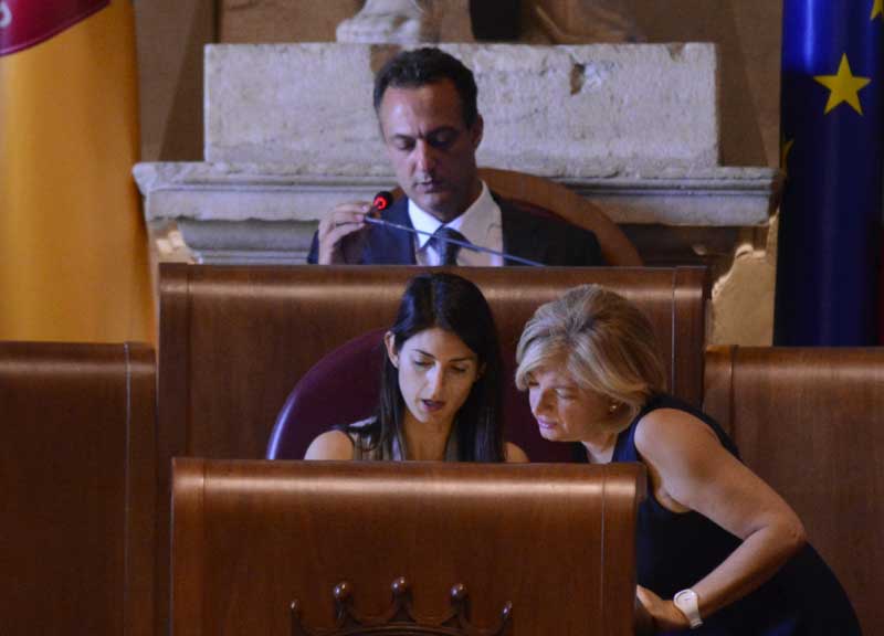 Rifiuti, Muraro: “Ama mi vuole pagare per lavoro mai fatto. È grave” Rifiuti, Muraro: “Ama mi vuole pagare per lavoro mai fatto. È grave”