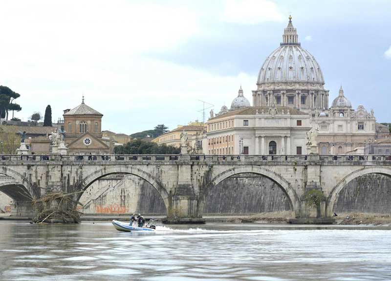 Roma come Miami, il sogno di Raggi in riva al Tevere: una spiaggia a Marconi Roma come Miami, il sogno di Raggi in riva al Tevere: una spiaggia a Marconi