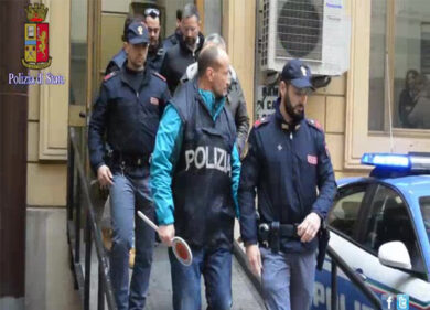 Ostia senza tregua, in manette dirigente edilizia Municipio e 2 imprenditori