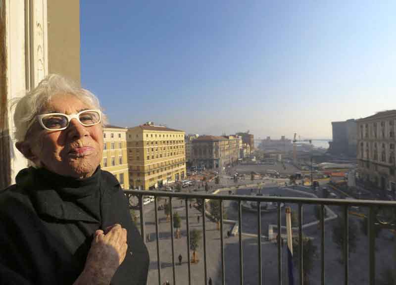 Lina Wertmuller “travolta da un’insolito” Natale. Omaggio alla Casa del Cinema Lina Wertmuller “travolta da un’insolito” Natale. Omaggio alla Casa del Cinema