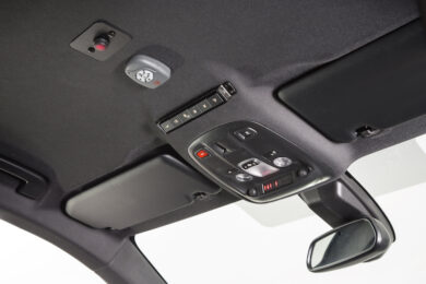 la Nuova Peugeot 308 GTi veste i colori dell’Arma dei Carabinieri