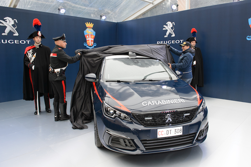 la Nuova Peugeot 308 GTi veste i colori dell’Arma dei Carabinieri la Nuova Peugeot 308 GTi veste i colori dell’Arma dei Carabinieri