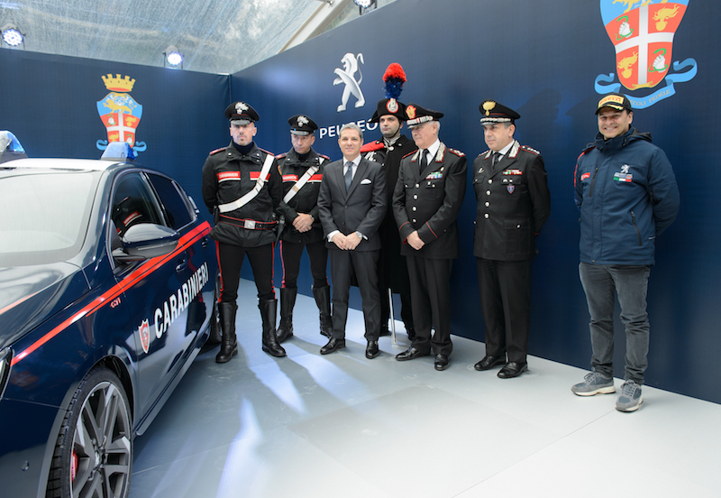 la Nuova Peugeot 308 GTi veste i colori dell’Arma dei Carabinieri la Nuova Peugeot 308 GTi veste i colori dell’Arma dei Carabinieri