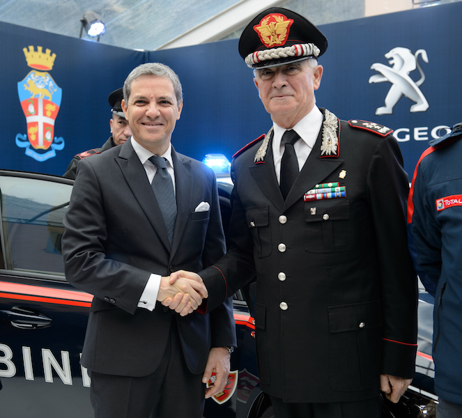 la Nuova Peugeot 308 GTi veste i colori dell’Arma dei Carabinieri la Nuova Peugeot 308 GTi veste i colori dell’Arma dei Carabinieri
