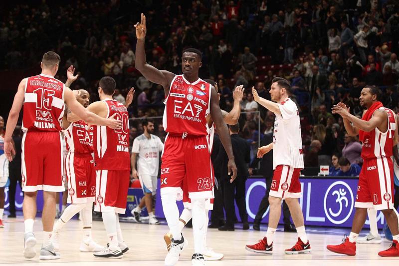 Olimpia Milano-Cantù 93-77, Goudelock trascinatore nel derby