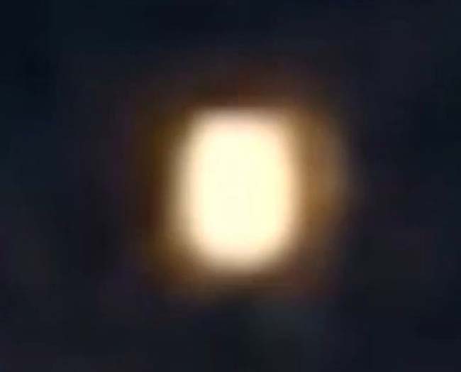 Alieni sulla Terra? Il Pentagono ammette la caccia agli Ufo. Svolta alieni Alieni sulla Terra? Il Pentagono ammette la caccia agli Ufo. Svolta alieni