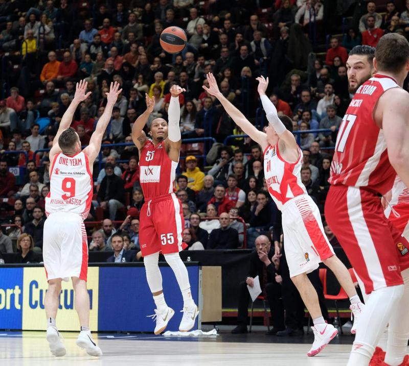 Olimpia Milano-Baskonia 92-85. Pianigani: 33 minuti ai limiti della perfezione Olimpia Milano-Baskonia 92-85. Pianigani: 33 minuti ai limiti della perfezione