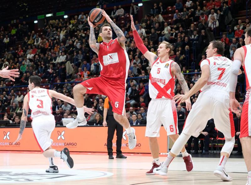 Olimpia Milano-Baskonia 92-85. Pianigani: 33 minuti ai limiti della perfezione Olimpia Milano-Baskonia 92-85. Pianigani: 33 minuti ai limiti della perfezione