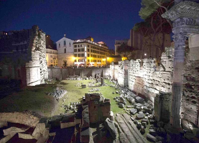 Nuova luce ai monumenti: illuminazione artistica a Palatino e Piramide Cestia