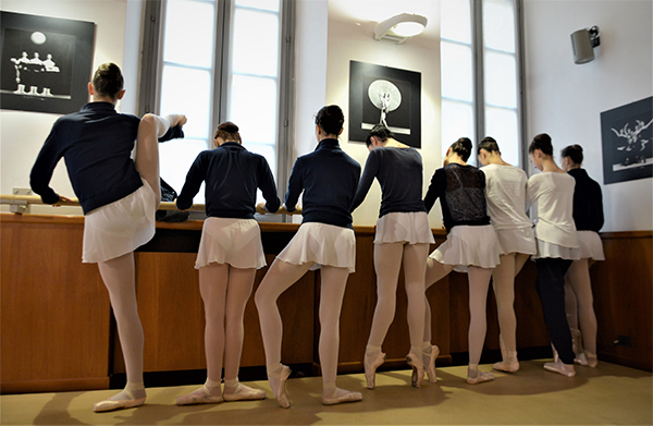 Roberto Bolle, Danza Con Me su Rai 1 con Pif, Tiziano Ferro e…