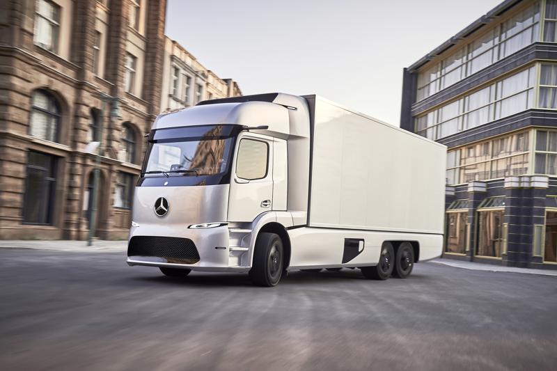 Mobilità del domani: ecco la “Road to future” secondo Mercedes