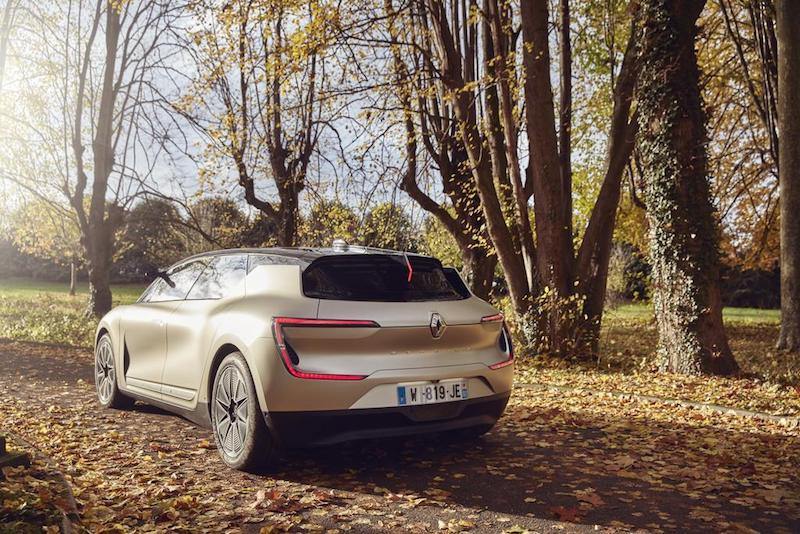 Renault SYMBIOZ Demo car: l’esperienza di domani comincia oggi Renault SYMBIOZ Demo car: l’esperienza di domani comincia oggi