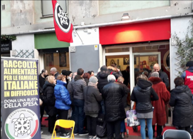 Il Natale di CasaPound: raccolte alimentari e la bufala del voto di scambio