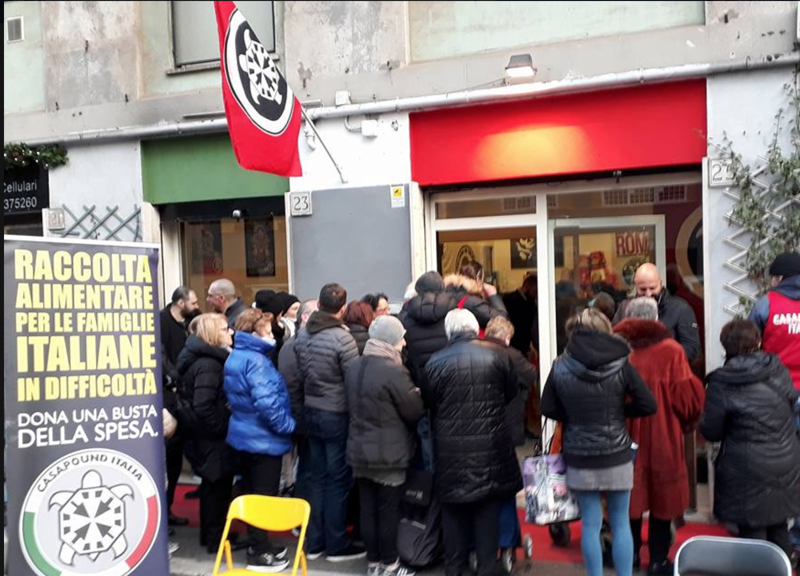 Il Natale di CasaPound: raccolte alimentari e la bufala del voto di scambio Il Natale di CasaPound: raccolte alimentari e la bufala del voto di scambio