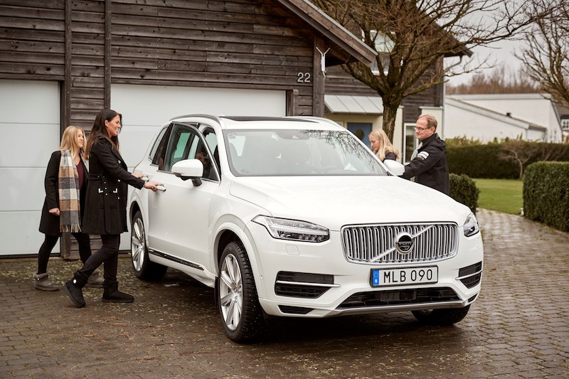 Volvo Coinvolge le famiglie svedesi nello sviluppo della guida autonoma Volvo Coinvolge le famiglie svedesi nello sviluppo della guida autonoma