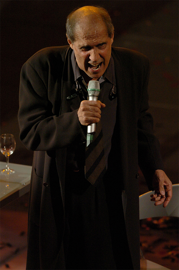 Adriano Celentano, il molleggiato compie 80 anni. Le foto