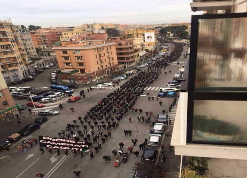 La marcia dei seimila fascisti: CasaPound commemora Acca Larentia La marcia dei seimila fascisti: CasaPound commemora Acca Larentia