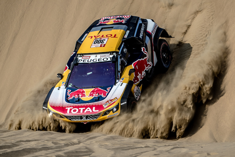 Dakar, quattro Peugeot 3008 DKR tra le prime cinque (in 4 minuti) Dakar, quattro Peugeot 3008 DKR tra le prime cinque (in 4 minuti)