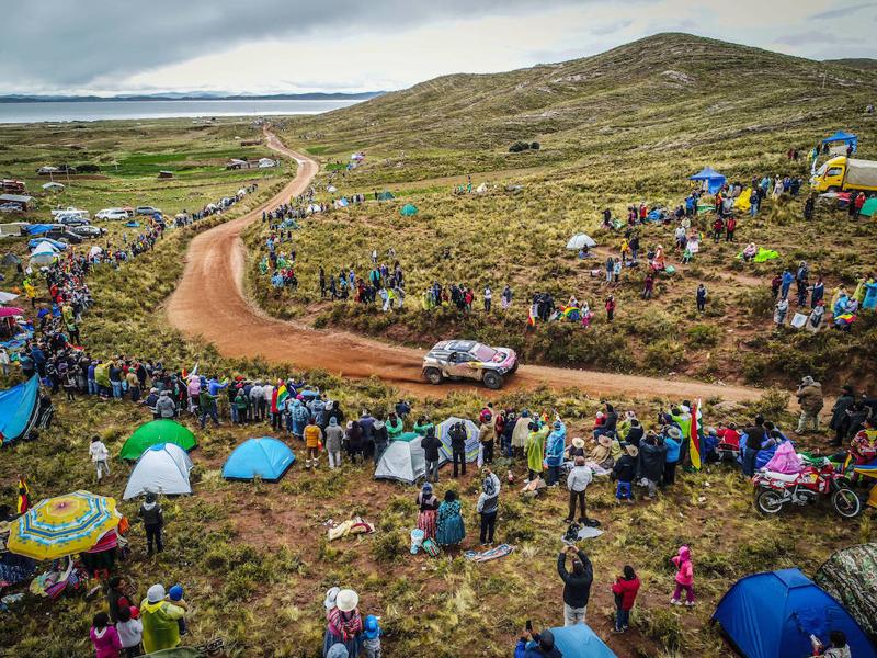 Dakar 2018, Sainz e Cruz in testa. Ma che sfide! Dakar 2018, Sainz e Cruz in testa. Ma che sfide!