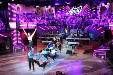 MARIA DE FILIPPI/ La reazione all’espulsione momentanea dei 4 allievi di Amici 17