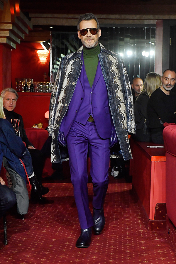 Milano Moda Uomo, dall’abito armatura al “maschio Billionaire”. Le tendenze Milano Moda Uomo, dall’abito armatura al “maschio Billionaire”. Le tendenze