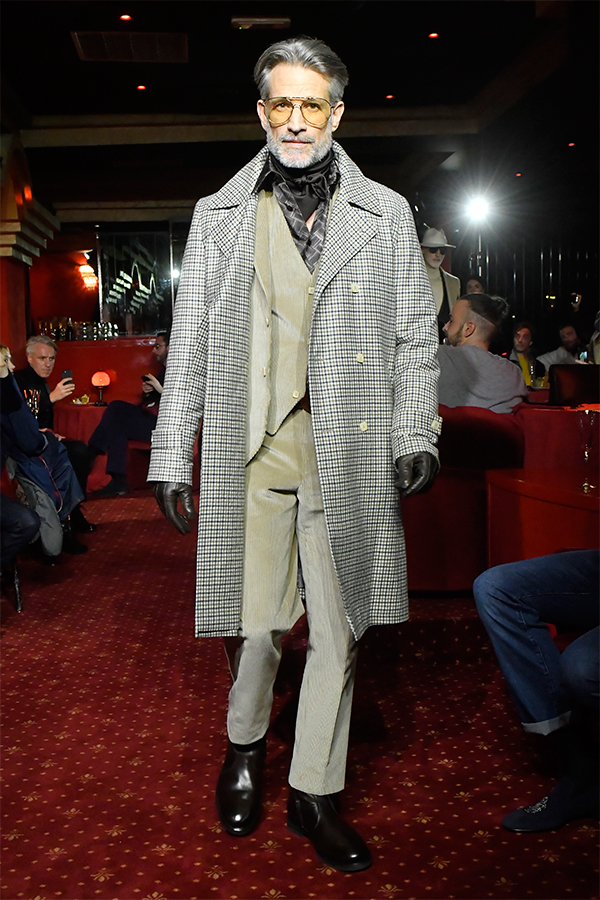 Milano Moda Uomo, dall’abito armatura al “maschio Billionaire”. Le tendenze Milano Moda Uomo, dall’abito armatura al “maschio Billionaire”. Le tendenze