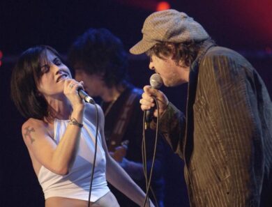 Dolores O’Riordan morte “non sospetta” per la polizia. Amici: “Era depressa”