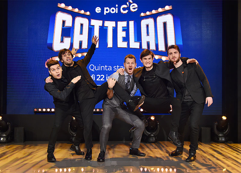 E poi c’è Cattelan torna su Sky: Elettra Lamborghini, Rovazzi e… OSPITI VIP E poi c’è Cattelan torna su Sky: Elettra Lamborghini, Rovazzi e… OSPITI VIP