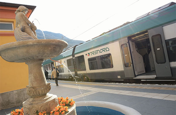 Inaugurazione della nuova linea ferroviaria tra Lombardia e Svizzera Inaugurazione della nuova linea ferroviaria tra Lombardia e Svizzera