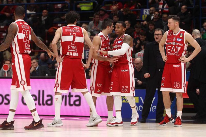 Olimpia Milano-Cremona 82-80: Kuzminskas schiacchia sulla sirena