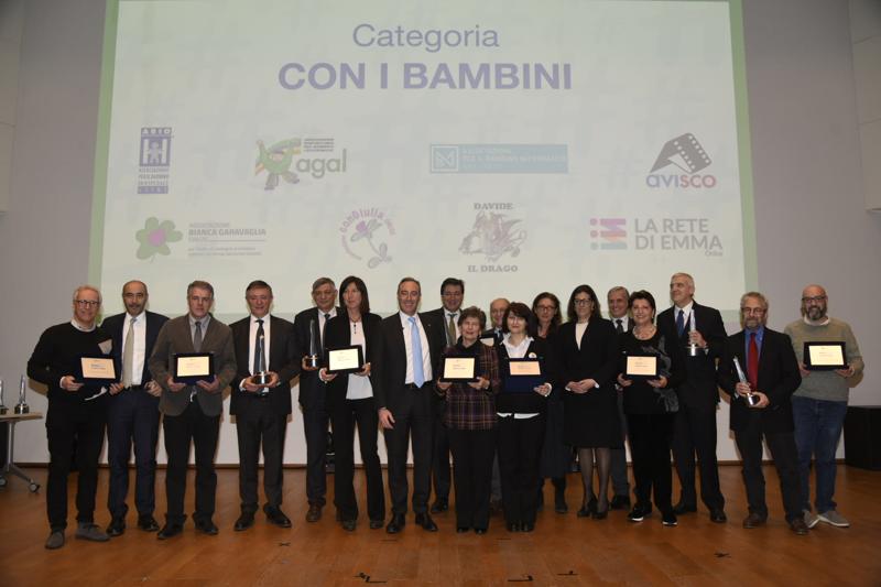 Prima edizione Premio ‘Mai Soli’ per le associazioni di volontariato