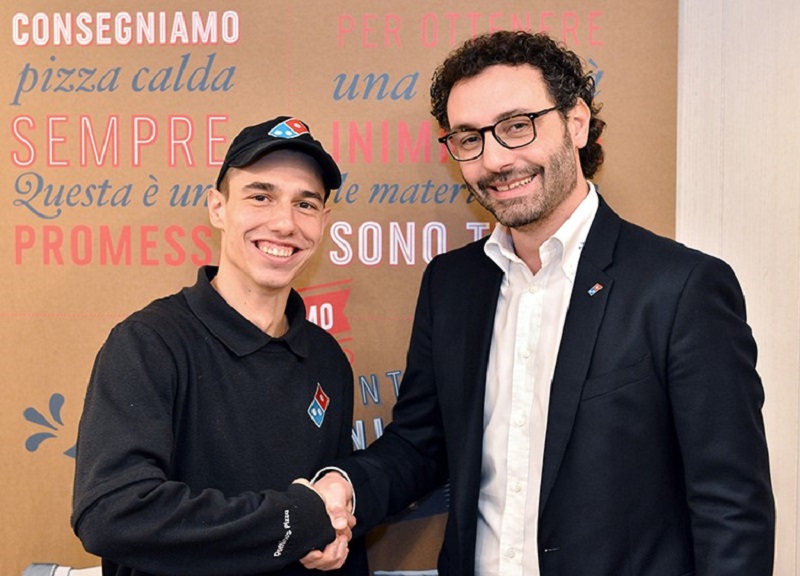 Domino’s Pizza assume cento persone da inserire nel territorio di Milano Domino’s Pizza assume cento persone da inserire nel territorio di Milano