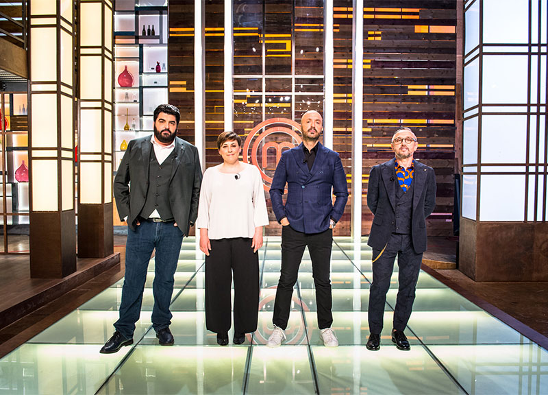 Masterchef 7, gli chef amatoriali alla prova cucina Kosher. Video e foto Masterchef 7, gli chef amatoriali alla prova cucina Kosher. Video e foto