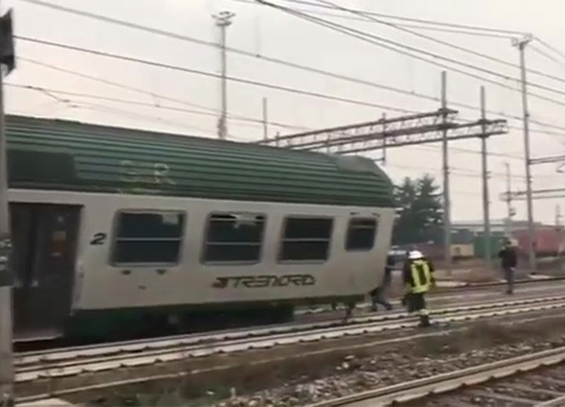 Treno deragliato Pioltello: scintille nelle riprese delle telecamere Treno deragliato Pioltello: scintille nelle riprese delle telecamere