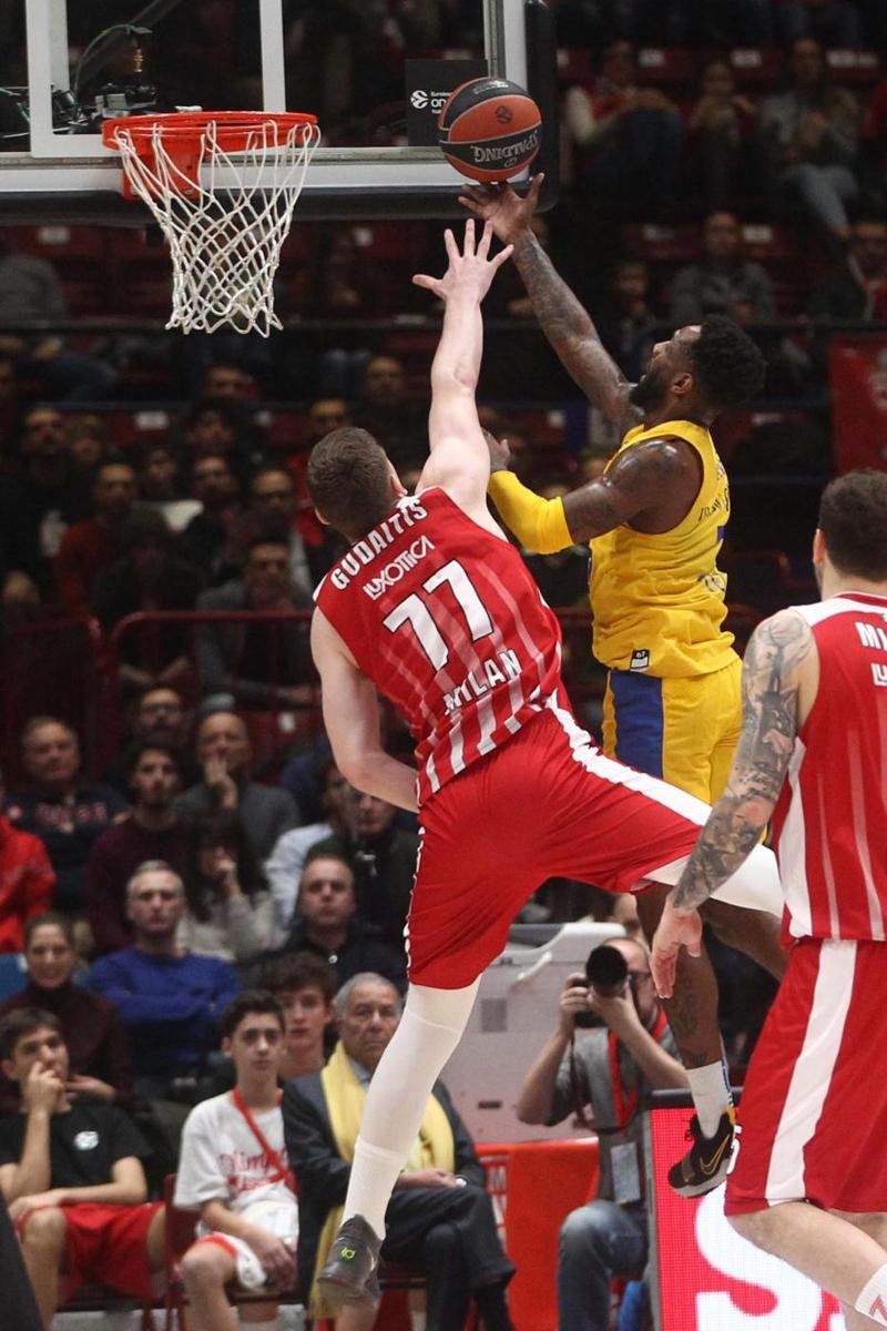 Eurolega, l’Olimpia Milano sfiora la rimonta col Maccabi Tel Aviv (102-111)