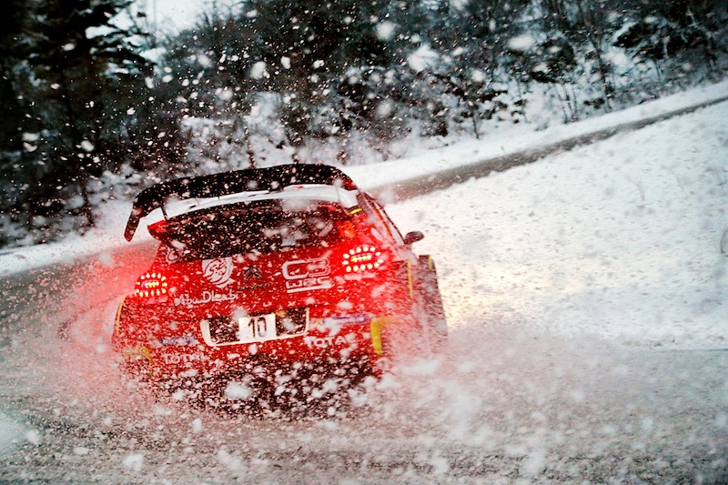 Il team Citroen Total Abu Dhabi conquista punti importanti nel WRC Il team Citroen Total Abu Dhabi conquista punti importanti nel WRC