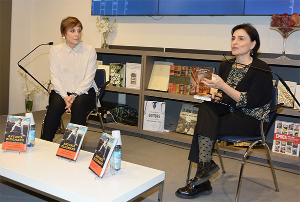 Antonia Klugmann presenta il suo libro “Di cuore e di coraggio” Antonia Klugmann presenta il suo libro “Di cuore e di coraggio”