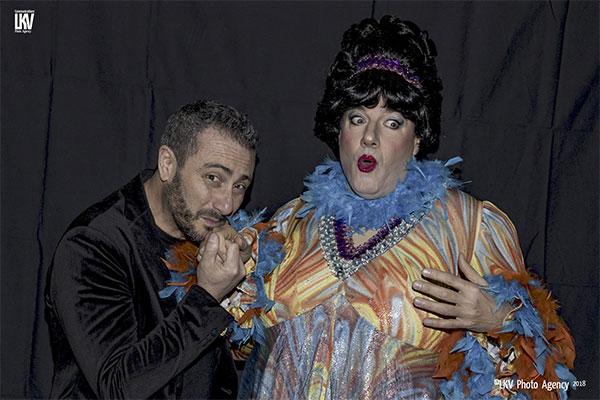 Hairspray -Il Musical a Milano: Giampiero Ingrassia nel ruolo di John Travolta Hairspray -Il Musical a Milano: Giampiero Ingrassia nel ruolo di John Travolta