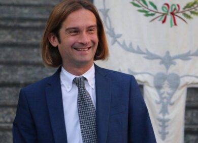 Turbigo, il sindaco aumenta la Tari per chi ospita richiedenti asilo