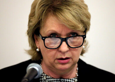 Vaticano, no all’ex-presidente Irlanda McAlleese per la Giornata della donna