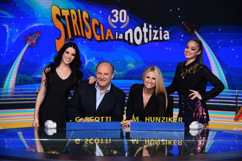 Michelle Hunziker incinta a Sanremo 2018? Bomba su Hunziker-incinta a Sanremo Michelle Hunziker incinta a Sanremo 2018? Bomba su Hunziker-incinta a Sanremo