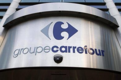 Carrefour, caos in Francia dopo l’annuncio dei tagli