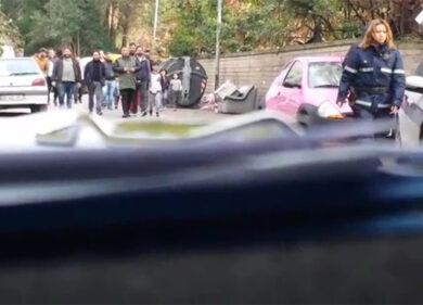 La rivolta dei nomadi dell’ex Camping River: accerchiano e cacciano i vigili