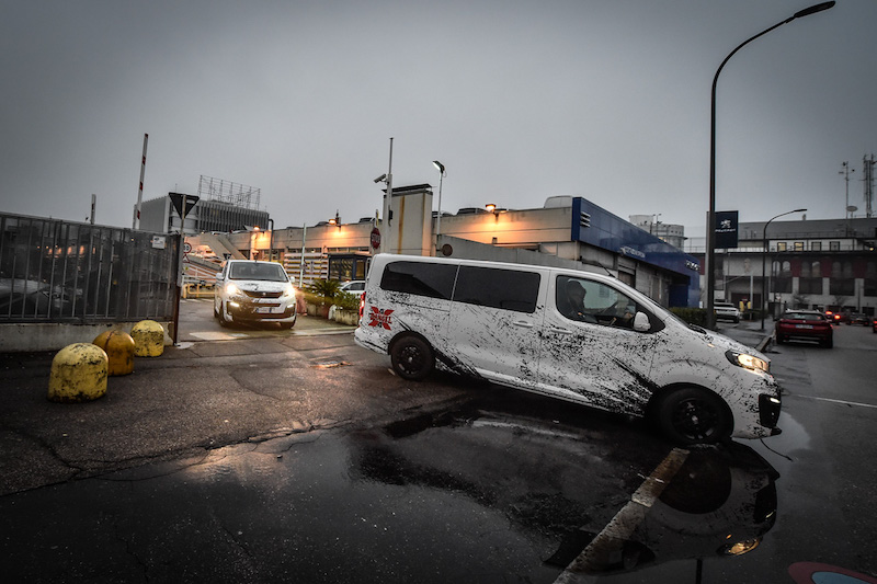 Peugeot Traveller 4X4  By Dangel, domina la strada