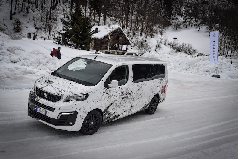 Peugeot Traveller 4X4  By Dangel, domina la strada